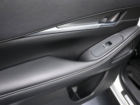 Used 2023 INFINITI QX60 Luxe w/ Cargo Package FWD image 16