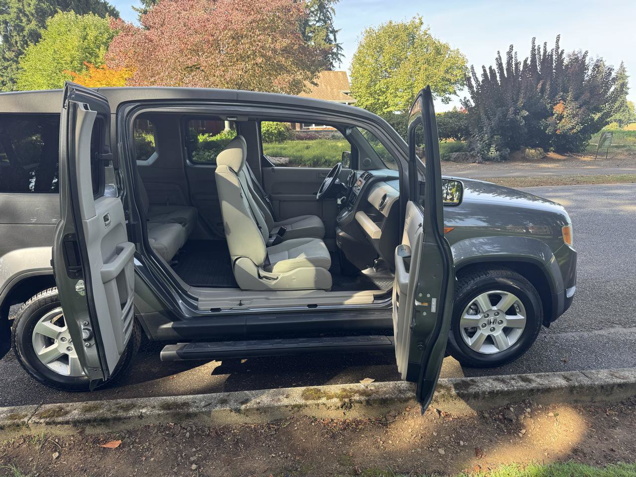 Used 2010 Honda Element EX image 17