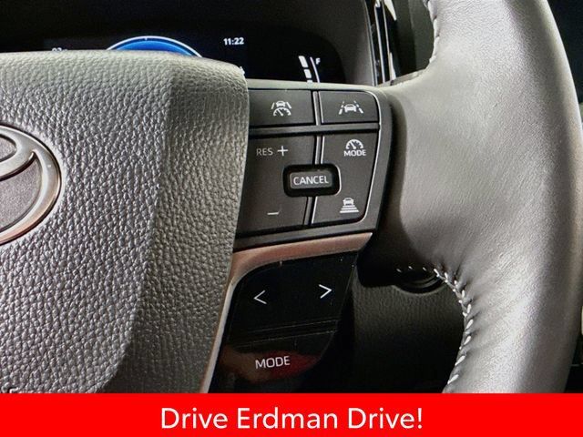 Used 2026 Toyota Camry SE FWD image 14