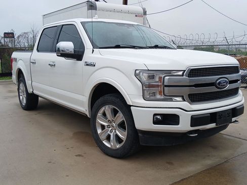 Used 2020 Ford F150 Platinum w/ Equipment Group 701A Luxury image 5