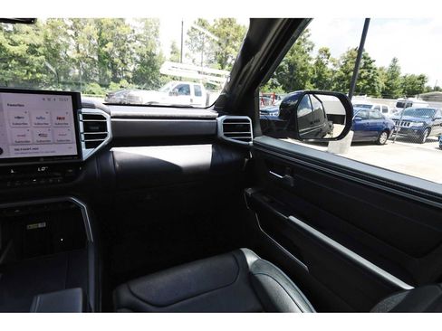 Used 2023 Toyota Tundra Platinum AWD/4WD image 8