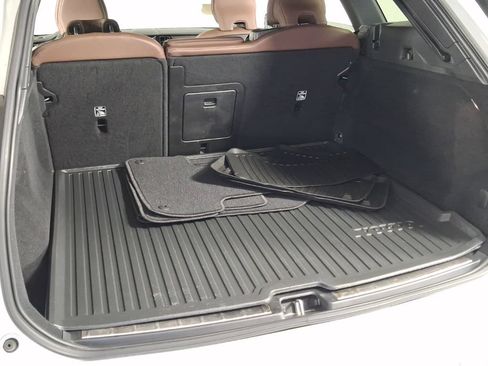 Certified 2023 Volvo XC60 B5 Plus w/ Climate Package AWD/4WD image 14
