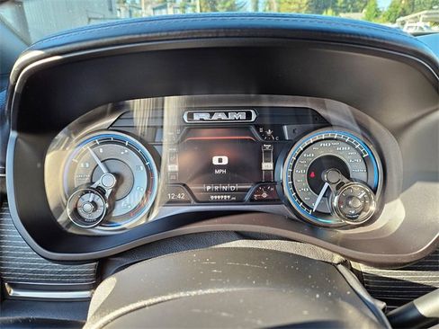 Used 2020 RAM 2500 Limited w/ Body Color Bumper Group image 25