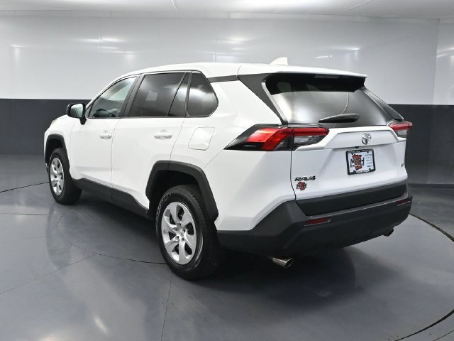 Used 2025 Toyota RAV4 LE FWD image 6