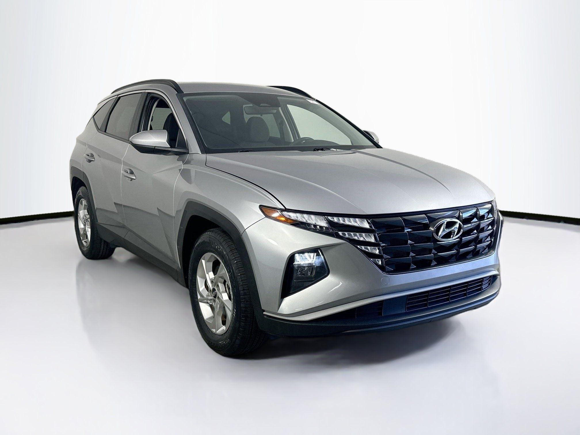 Used 2024 Hyundai Tucson SEL FWD image 3