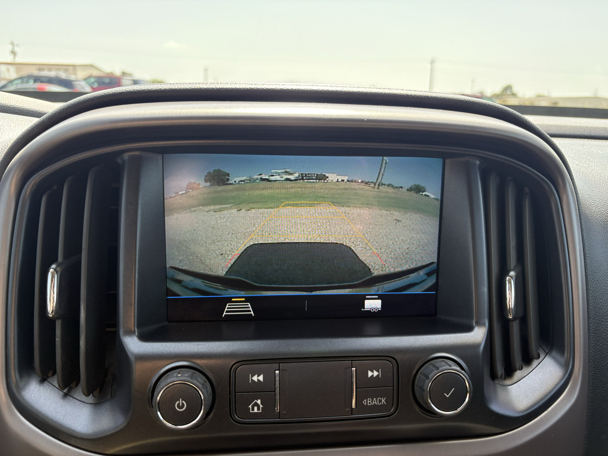 Used 2022 GMC Canyon AT4 w/ Driver Alert Package AWD/4WD image 11