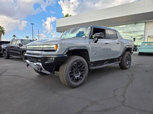 New 2026 GMC Hummer EV 4x4 Crew Cab image 2