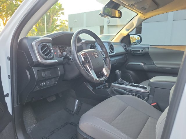 Used 2022 Toyota Tacoma SR5 w/ Technology Package RWD image 10