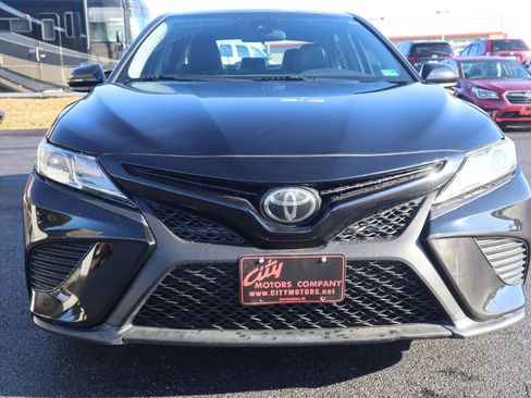 Used 2019 Toyota Camry SE image 27