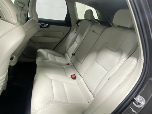 Certified 2025 Volvo XC60 T8 Ultra image 14