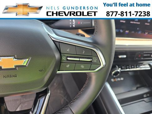 Certified 2025 Chevrolet Suburban High Country AWD/4WD image 31