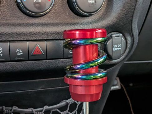 Used 2012 Jeep Wrangler Rubicon w/ PWR Convenience Group AWD/4WD image 13