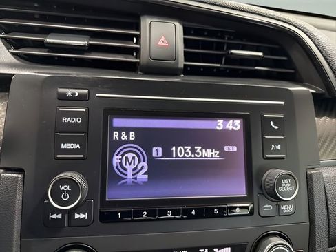Used 2017 Honda Civic Sport image 19