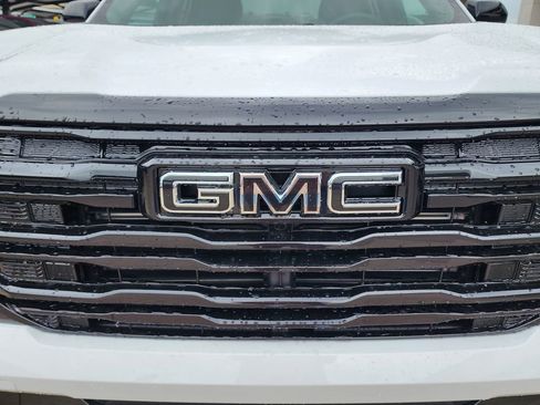 New 2026 GMC Terrain Elevation w/ Black Edition image 10