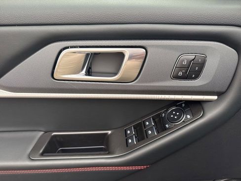 New 2026 Ford Explorer ST image 9
