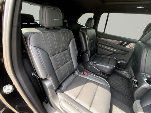 New 2026 Buick Enclave Avenir w/ Super Cruise Package FWD image 20