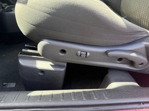 Used 2005 Chrysler PT Cruiser Touring FWD image 14