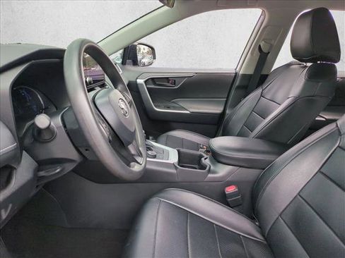 Certified 2024 Toyota RAV4 LE AWD/4WD image 15