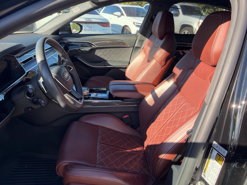 Used 2023 Audi S8 AWD/4WD image 6