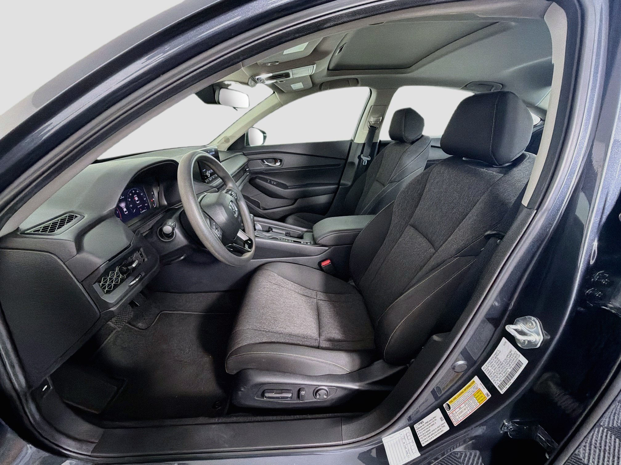 Used 2025 Honda Accord SE image 13
