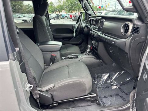 Used 2021 Jeep Wrangler Sport AWD/4WD image 11