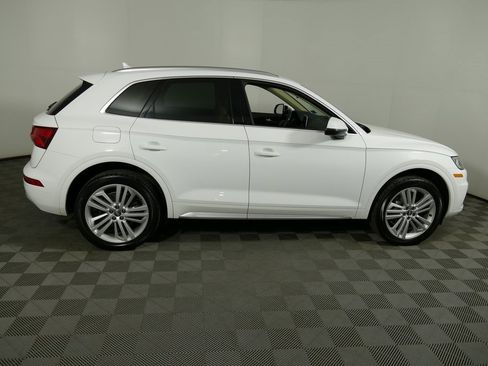 Used 2020 Audi Q5 2.0T Premium Plus image 2