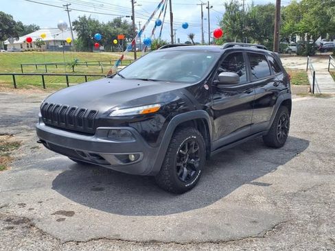 Used 2014 Jeep Cherokee Trailhawk w/ Technology Group AWD/4WD image 3