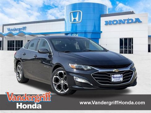 Used 2023 Chevrolet Malibu LT image 1