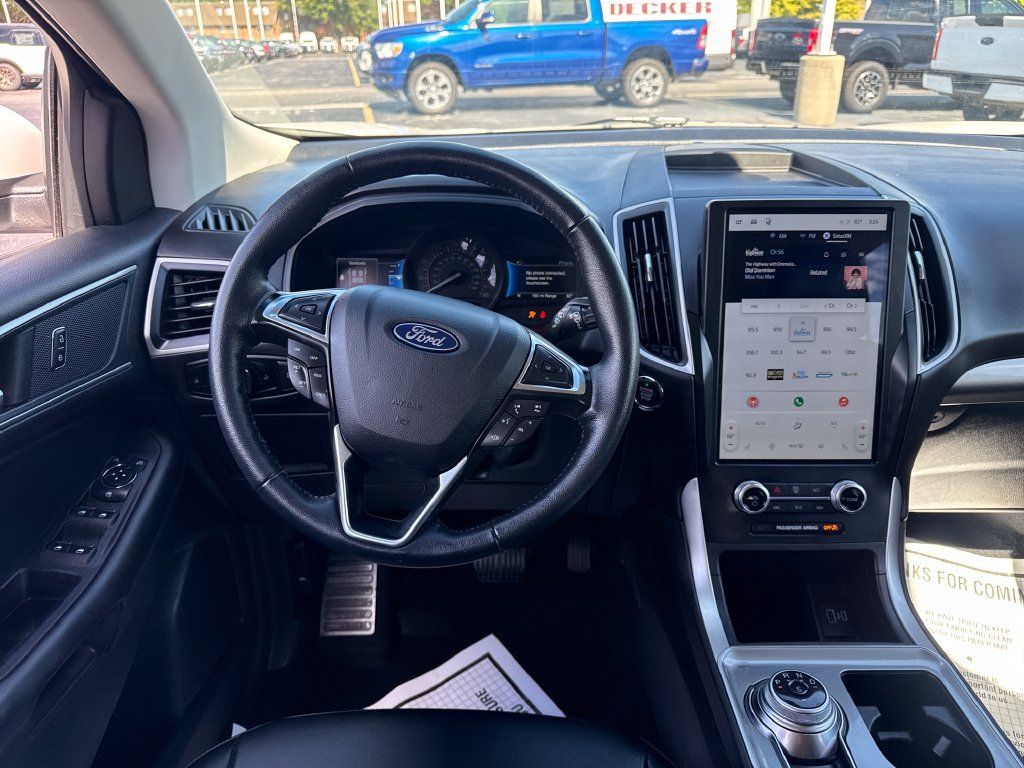 Used 2024 Ford Edge SEL AWD/4WD image 17