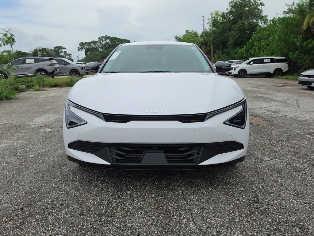 New 2026 Kia EV6 Light RWD image 3