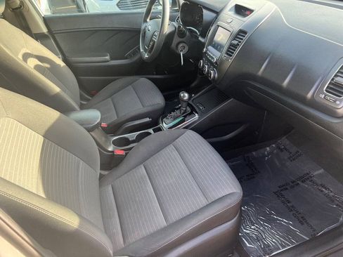 Used 2018 Kia Forte LX w/ LX Popular Package FWD image 18