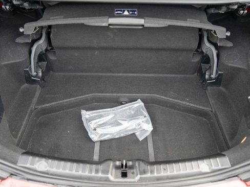 Used 2015 Mercedes-Benz SLK 250 image 26