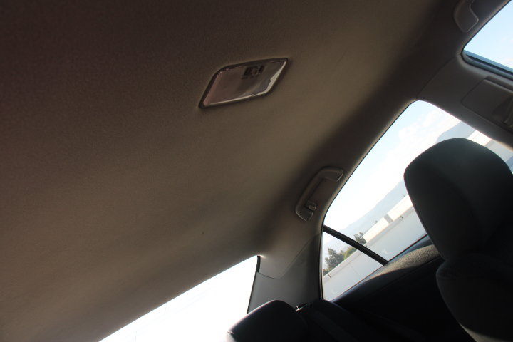 Used 2010 Toyota Camry SE FWD image 19