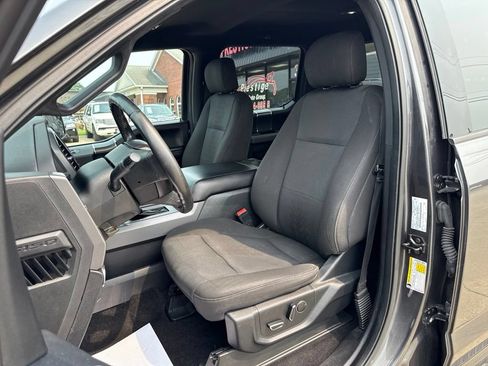 Used 2018 Ford F150 XLT w/ Equipment Group 302A Luxury AWD/4WD image 2