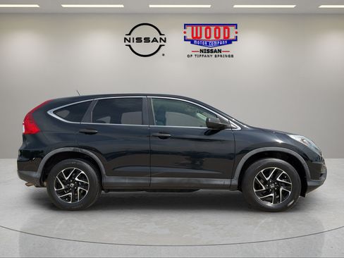 Used 2016 Honda CR-V SE image 2