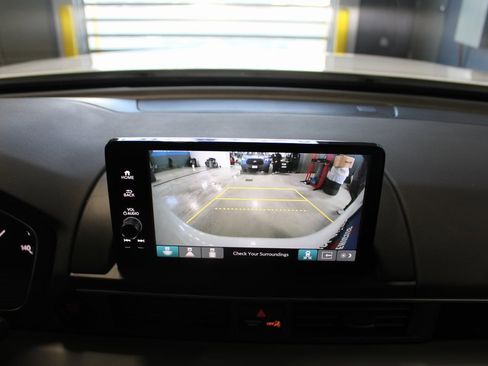 Used 2025 Honda Pilot EX-L image 30