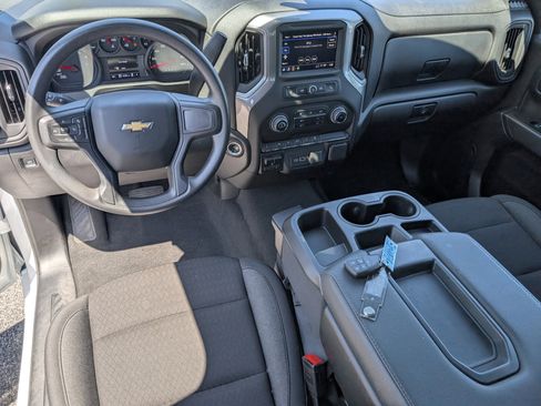 Used 2025 Chevrolet Silverado 1500 Custom AWD/4WD image 17