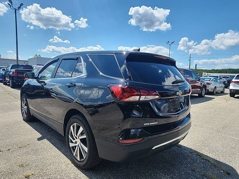 Used 2024 Chevrolet Equinox LT FWD image 3