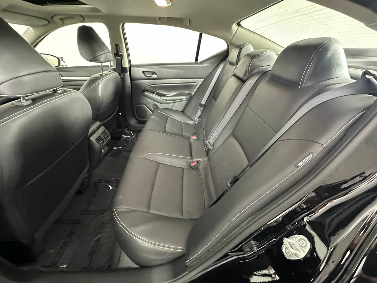 Used 2023 Nissan Altima 2.5 SL AWD/4WD image 25