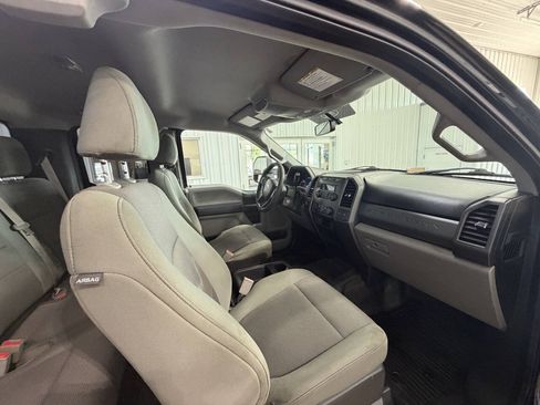 Used 2019 Ford F250 XL w/ Power Equipment Group AWD/4WD image 21