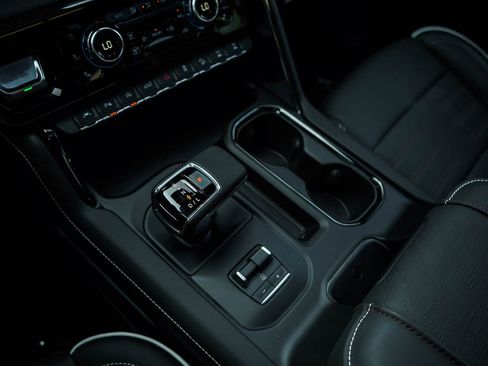 New 2026 GMC Sierra 1500 AT4X w/ LPO, Black Badging Package AWD/4WD image 25
