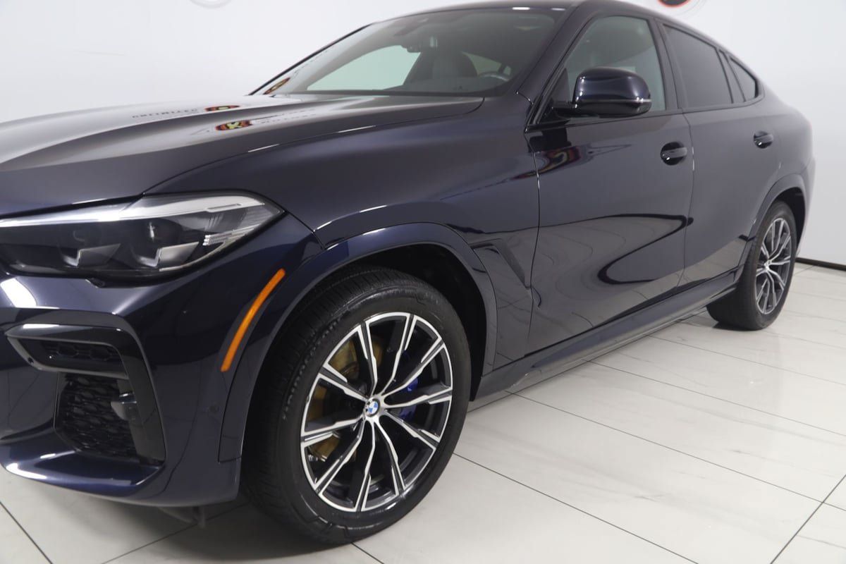 Used 2023 BMW X6 xDrive40i w/ M Sport Package AWD/4WD image 55