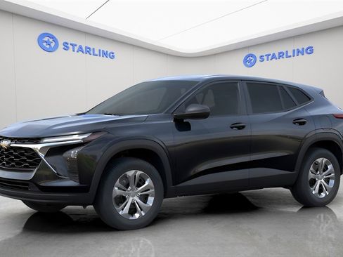 New 2026 Chevrolet Trax LS image 2