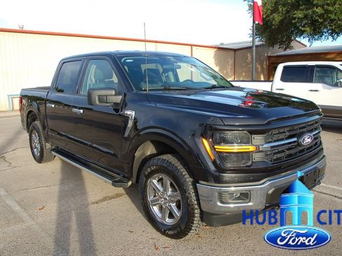 Used 2025 Ford F150 XLT w/ Equipment Group 301A Standard AWD/4WD image 7