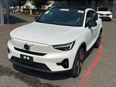 Used 2023 Volvo C40 P8 Recharge Ultimate AWD/4WD image 5