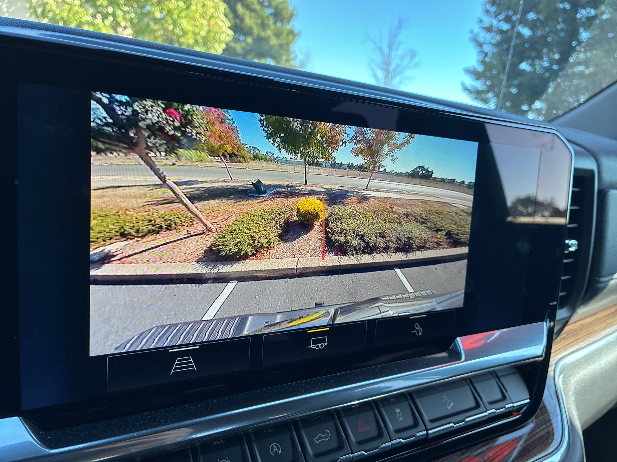 Used 2025 Chevrolet Silverado 1500 LT Trail Boss w/ Convenience Package II AWD/4WD image 30