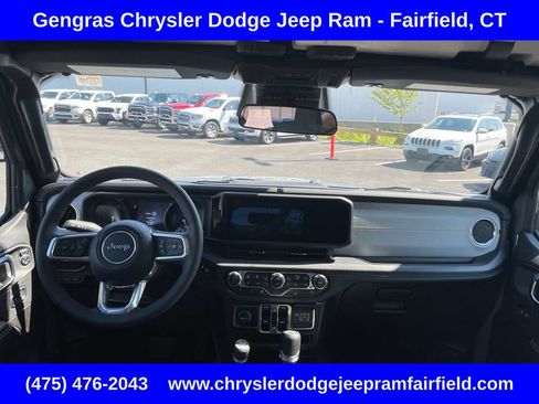 Certified 2025 Jeep Wrangler Unlimited Sahara AWD/4WD image 59