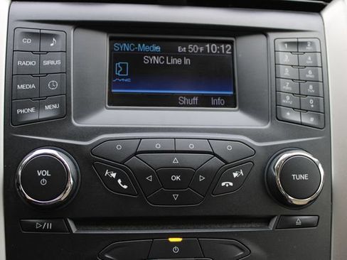 Used 2014 Ford Fusion SE FWD image 12