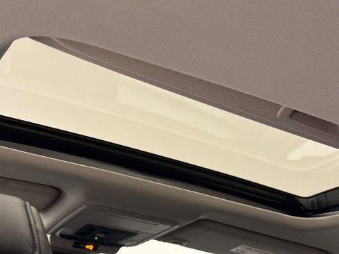 Certified 2025 Honda Accord EX-L image 12