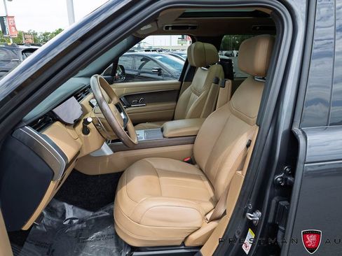 Used 2025 Land Rover Range Rover Long Wheelbase Autobiography AWD/4WD image 11